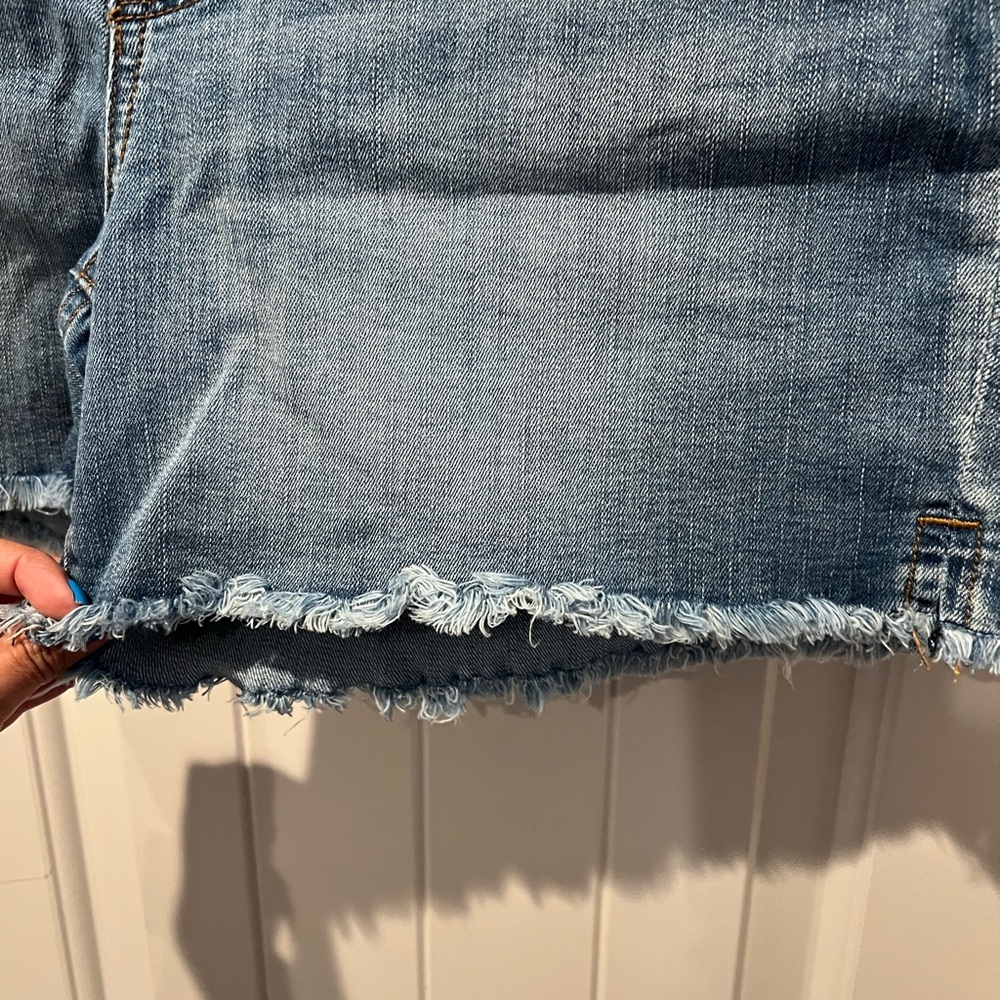 Seven7 Blue Distressed Jean Shorts - Picture 4 of 6